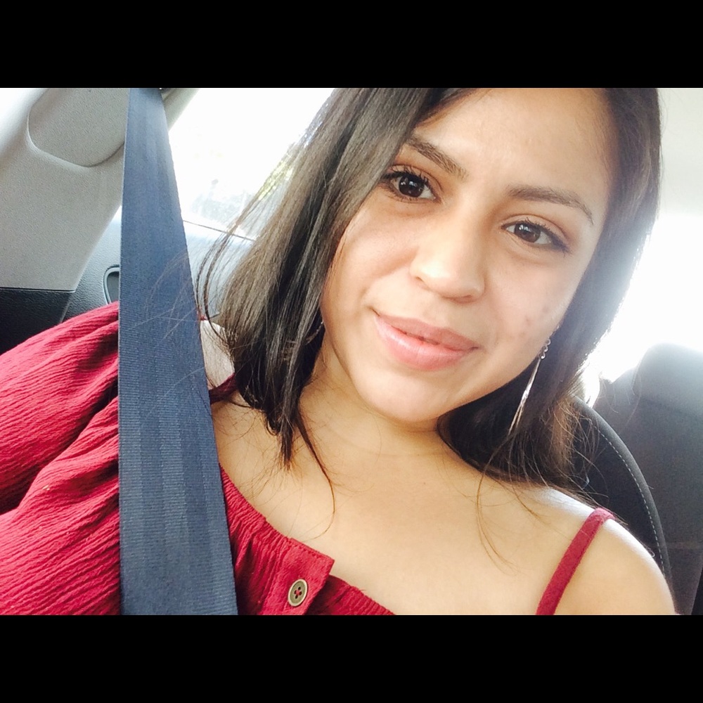 Meet your Posher, Victoria